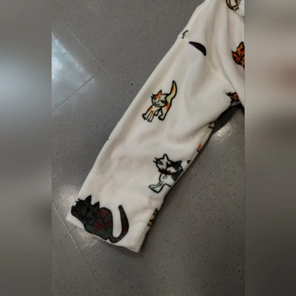 Aegean Apparel Polyester Cat White Sleepwear & Robes Women Cat Lady Granny Core - Picture 6 of 11